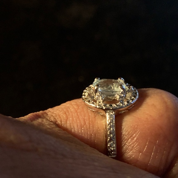 Aquamarine Blue - Picture 2 of 6